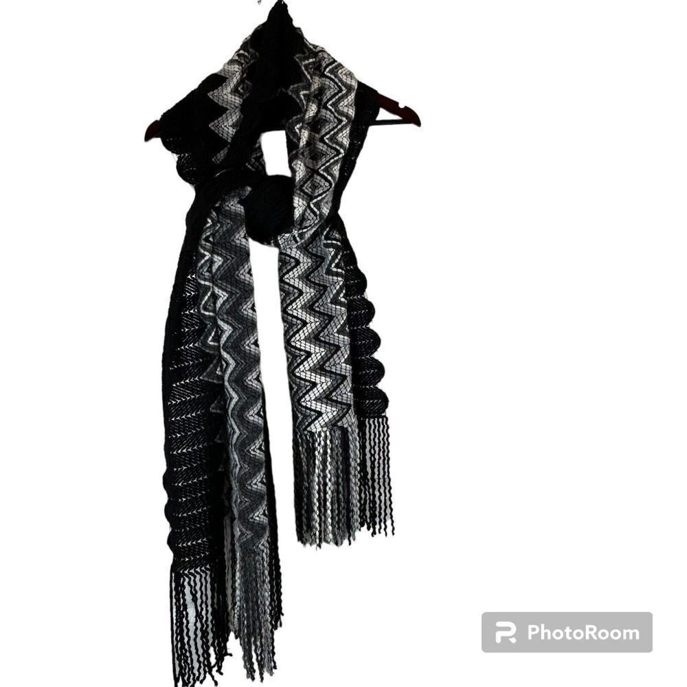 Knit Wrap Shawl Scarf Black White Gray Chevron Zig Zag Bohemian Chic 8'x2.5'